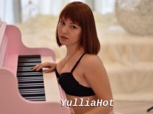 YulliaHot